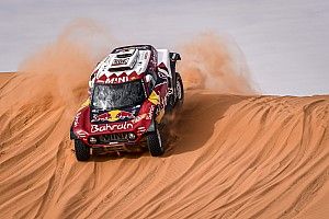 Sainz vergroot voorsprong met nieuwe zege, Ten Brinke knap vierde