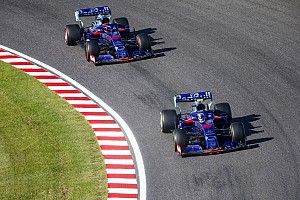 Mennyit tudnak Raikkönenről a Toro Rosso pilótái? (videó)