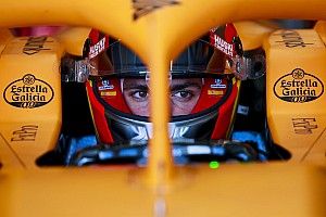 Сайнс: McLaren тяжело бороться с прошлогодними Red Bull и Mercedes