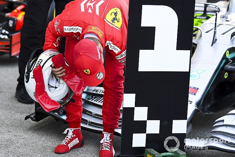 Vettel újabb nyomozása a Mercedes körül: videó