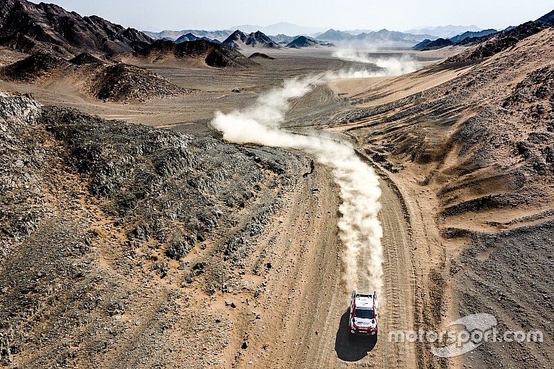 Alonso sube el listón y acaba 3º la penúltima etapa del Rally Ula Neom
