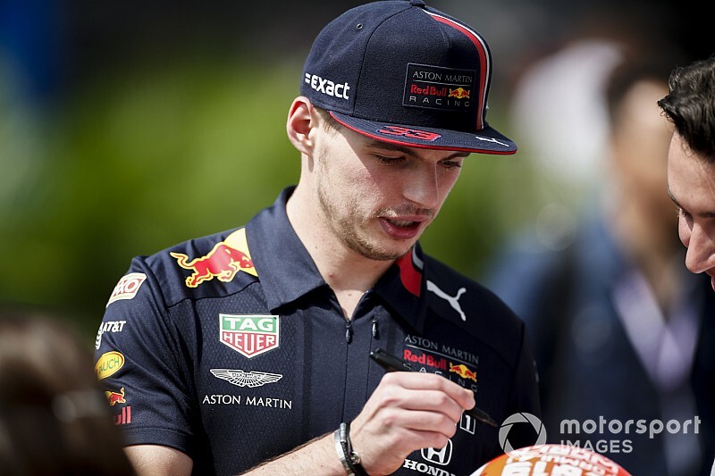 Verstappen: "Questa Ferrari così veloce è imprendibile"