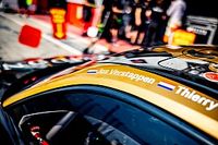Jos Verstappen maakt rentree in Dubai: “Zijn pure snelheid is enorm goed”