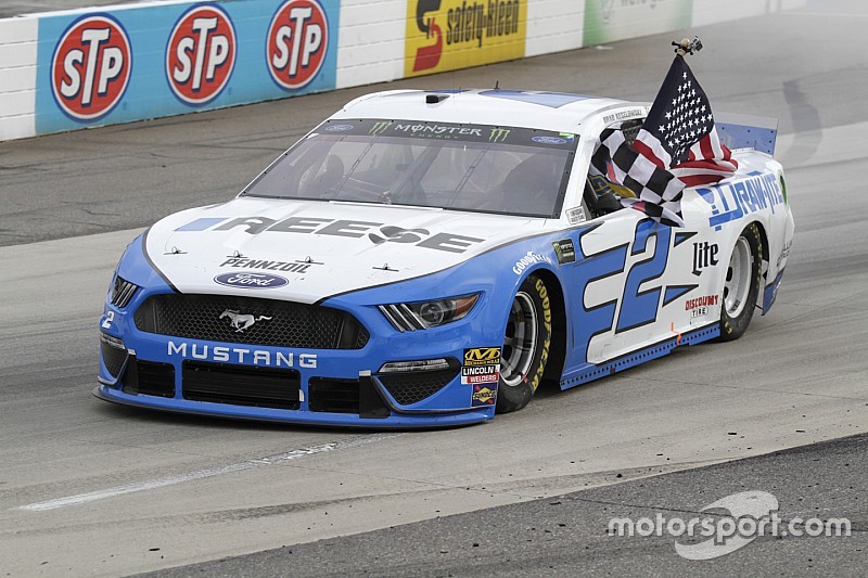 NASCAR in Martinsville: Brad Keselowski dominiert