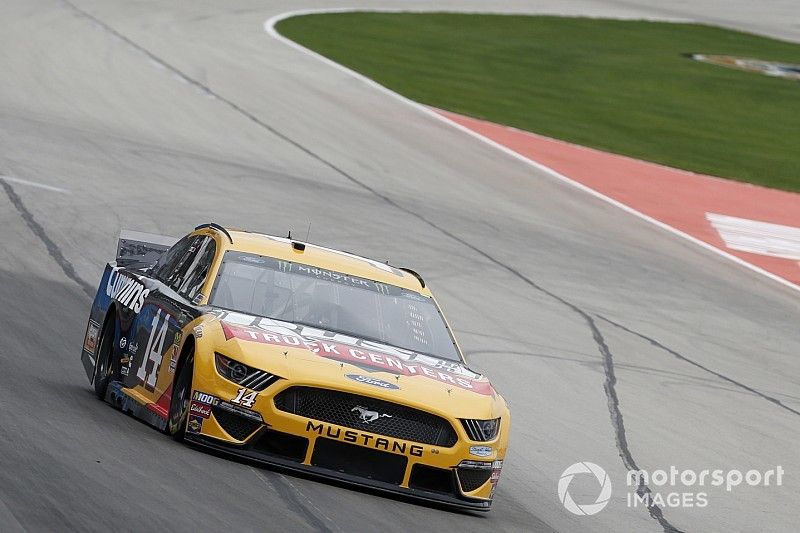 Clint Bowyer, Stewart-Haas Racing, Ford Mustang Rush Truck Centers/Cummins