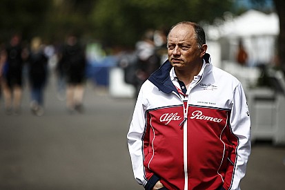 «Он знал, на что шел». Босс Alfa Romeo о работе с Райкконеном