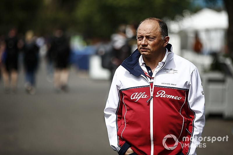 «Он знал, на что шел». Босс Alfa Romeo о работе с Райкконеном