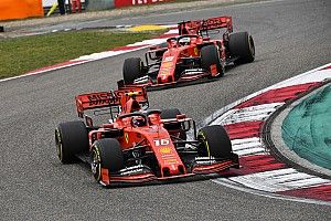 Hakkinen dice a Ferrari que "olviden las órdenes de equipo"