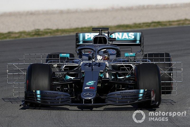 Lewis Hamilton, Mercedes-AMG F1 W10 with aero sensors