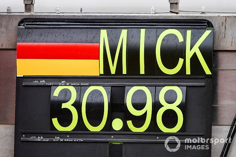 GALERÍA: el primer día de Mick Schumacher en el Ferrari F1