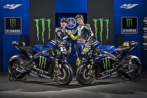Больше черного. Yamaha обновила раскраску мотоциклов в MotoGP