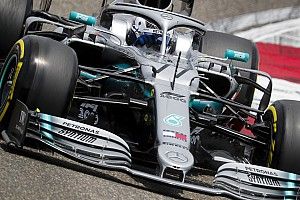 GP Cina: a Bottas la pole 1000 davanti a Hamilton, Vettel è staccato con la Ferrari