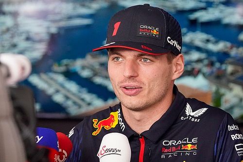 Verstappen no espera mucho de Checo Pérez en Mónaco