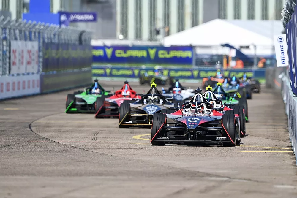 Pascal Wehrlein, Porsche, Porsche 99X Electric Gen3, Antonio Felix da Costa, Porsche, Porsche 99X Electric Gen3, Jean-Eric Vergne, DS Penske, DS E-Tense FE23