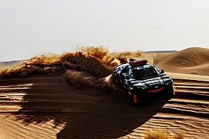 Sainz, ante su reto "más grande" con Audi en el Dakar