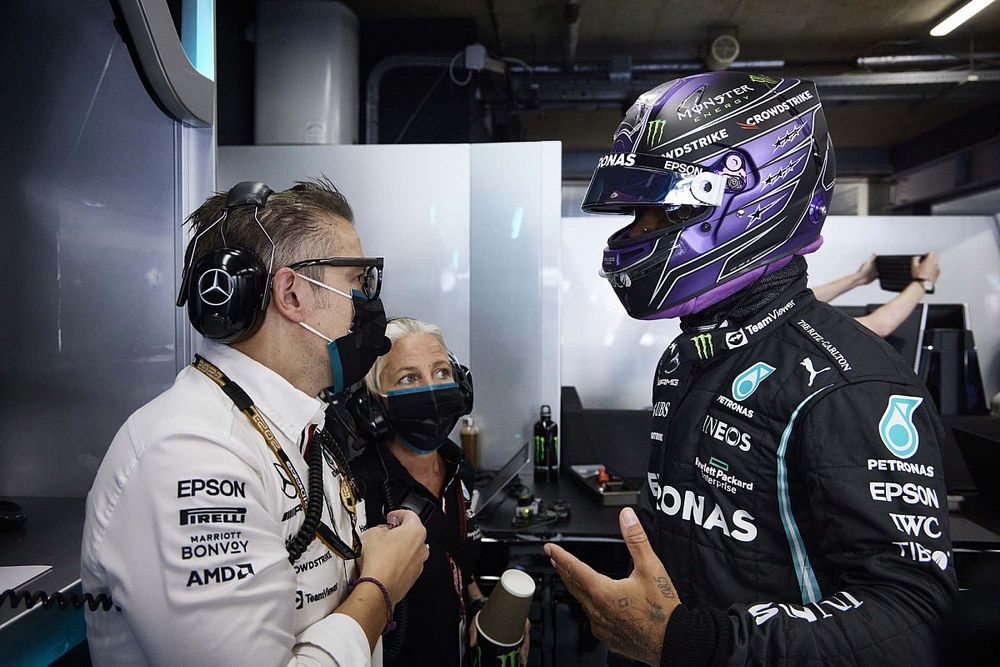 Lewis Hamilton, Mercedes W12 with  Peter Bonnington, Race Engineer, Mercedes AMG