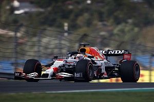 F1トルコFP1速報:グリッド降格決まったハミルトン首位、フェルスタッペン続く。角田裕毅は18番手