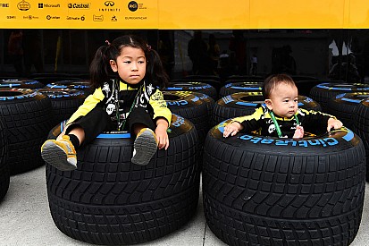 F1'in taraftar kitlesinin %86'sını 25 yaş ve üstü insanlar oluşturuyor