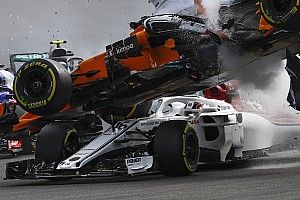 Verstappen : Même sans le Halo, Leclerc n'aurait pas été touché