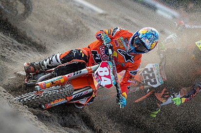 Herlings schrijft historie en is eerste Nederlandse MXGP-kampioen