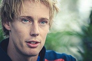 Хартли стал пилотом симулятора Ferrari
