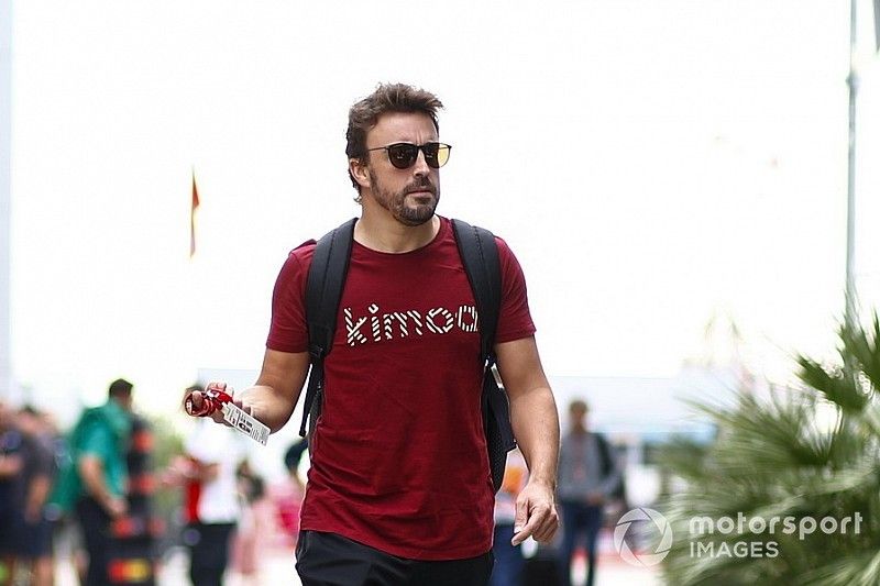 Alonso ante una nueva maratón: "Trataré de mantenerme en forma"