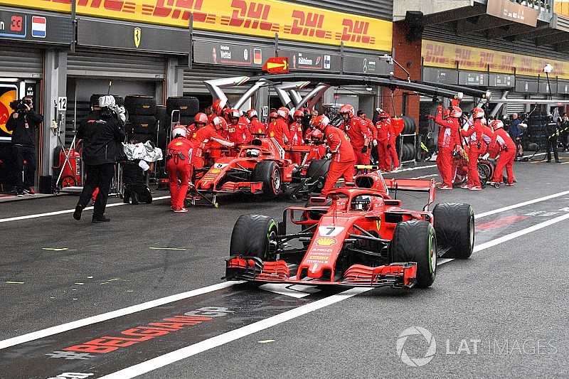 Raikkonen: "No sé cómo pude quedarme sin gasolina"