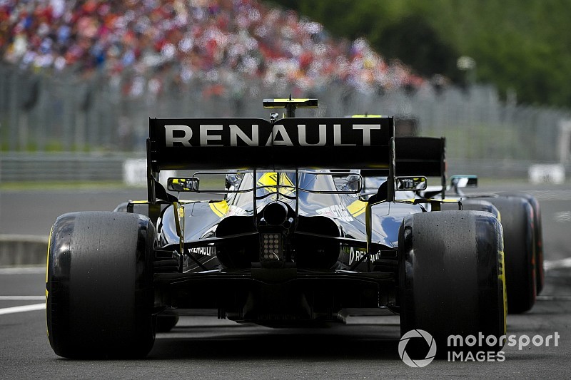Renault stapt over op Spec C-motor, gridstraf voor beide rijders