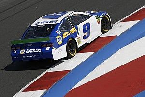 Chase Elliott tops final practice; issues for Truex, Bowman