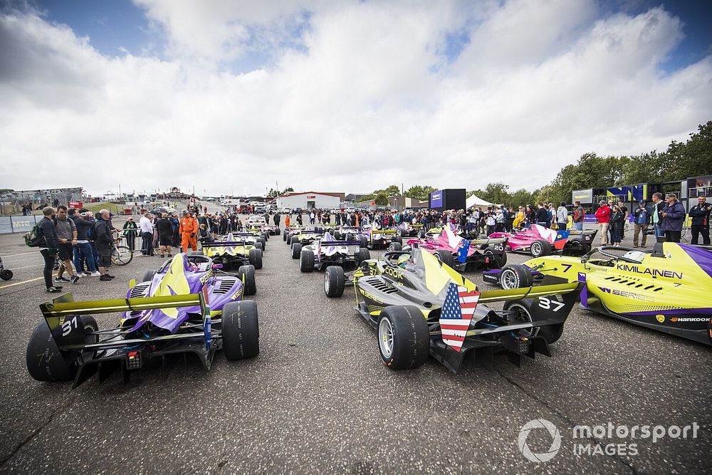 Cars in Parc Ferme