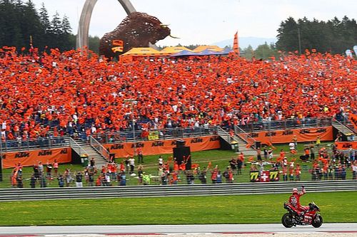Lleno de espectadores en las dos carreras de MotoGP en Austria