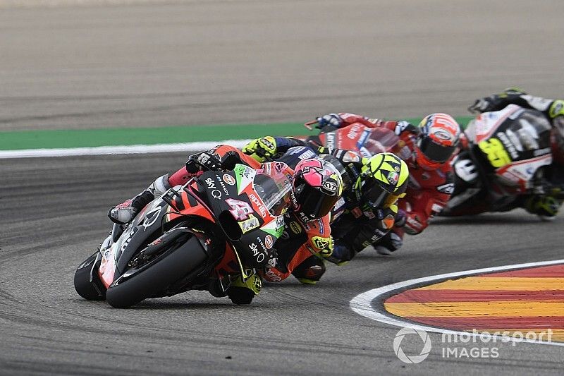 Espargaró: “Mi ritmo fue bueno porque Rossi empezó pegado y llegó a 15 segundos”