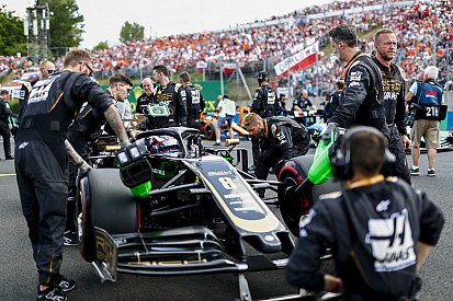 Грожан допустил возвращение Haas к старой конфигурации шасси