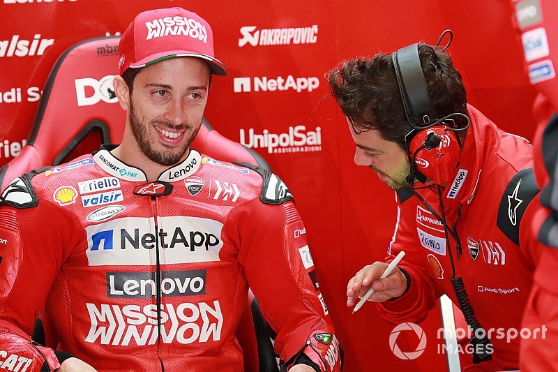 Dovizioso örül csapattársa győzelmének