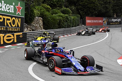 «Toro Rosso впервые набрала столько очков, сколько заслужила». Партнер Квята о выступлении в Монако