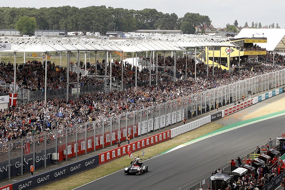 24 Ore di Le Mans: torna il pubblico, ok per 50mila biglietti
