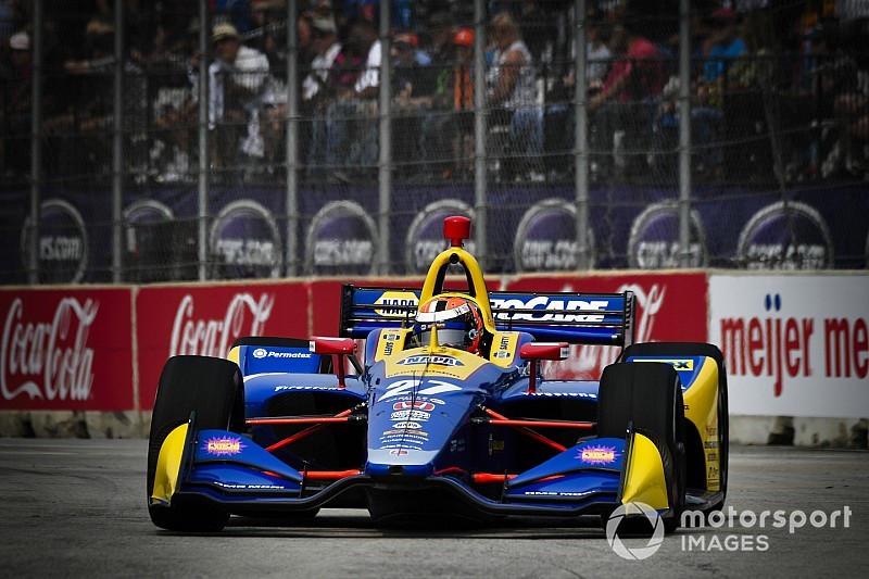 Rossi centra la pole per Gara 1 a Detroit, Newgarden comanda il Gruppo 1