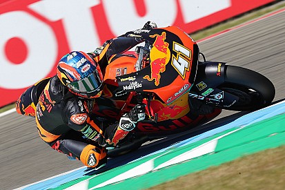 WOAH WOAH WOAH: parádés mentés a Moto2-ből