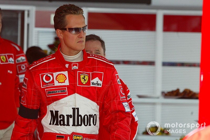 Videó: Michael Schumacher egy Enzo Ferrari volánja mögött
