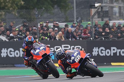 Du mieux pour Tech3, dans les points et "juste derrière" Zarco