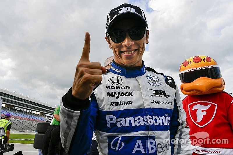 Sato logra la pole en Texas