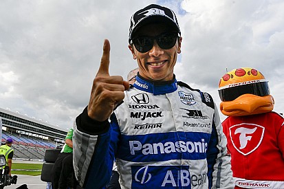 Takuma Sato vola e in Texas centra la nona pole della carriera in IndyCar