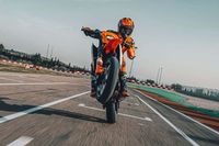 &iquest;Puede la nueva 390 SMC-R ser la salvaci&oacute;n de KTM?