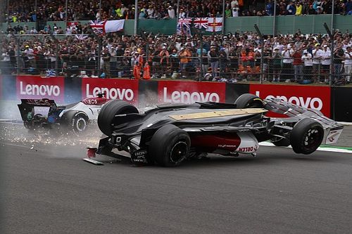F1 | Sainz rivela: "Non ho voluto vedere l'incidente di Zhou"