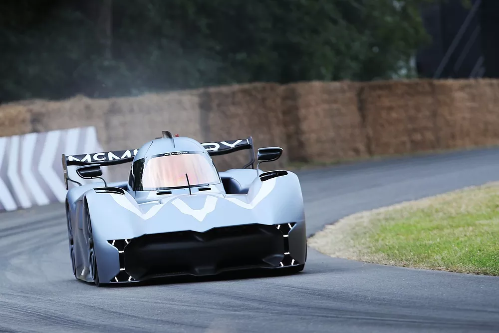Max Chilton, McMurtry Speirling