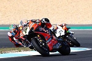 Davies neemt met overwinning afscheid van Ducati