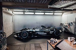 Mercedes drops all-black livery for 2021 Formula E season