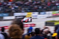 Neuville najlepszy w dziwnych przedbiegach