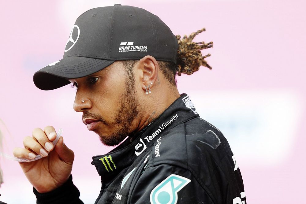 Hamilton strijdbaar: "Kan me niet veroorloven om negatief te doen"
