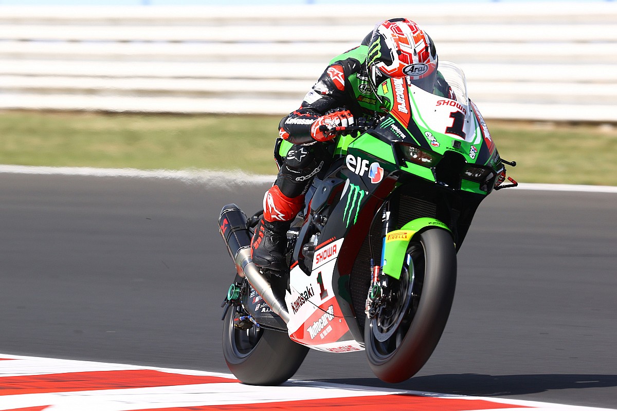 Rea voltooit hattrick pole-positions op Misano, Van der Mark op P13